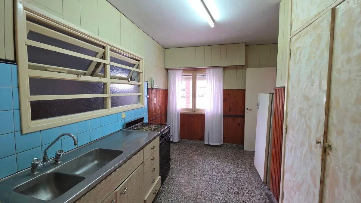 Chalet en Venta. Zona Chauvín – Excelente Potencial (Residencial / Comercial) 3