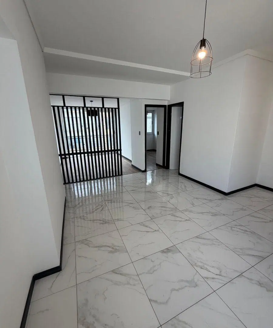 ALQUILER 24 MESES. DEPARTAMENTO 2 AMB. ZONA CENTRO 2