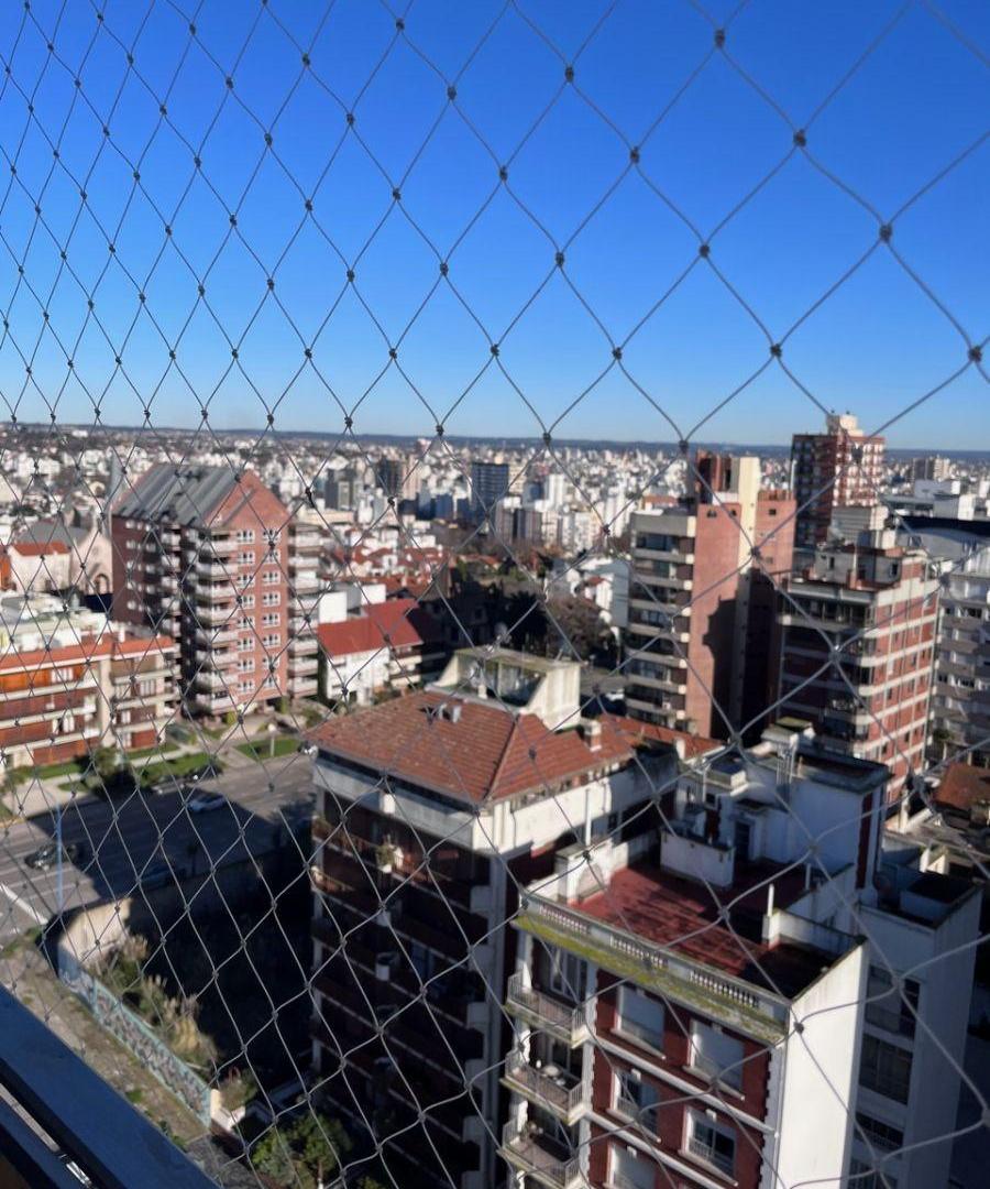 Foto de VENTA. DEPARTAMENTO DE 3 AMB CON COCHERA Y BAULERA. ZONA VARESE, imagen 3