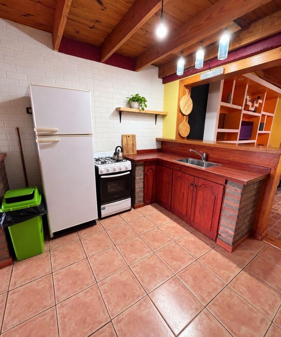 Foto de Casa sobre lote de 801 m² con 3 dormitorios en venta en El Calafate, imagen 5