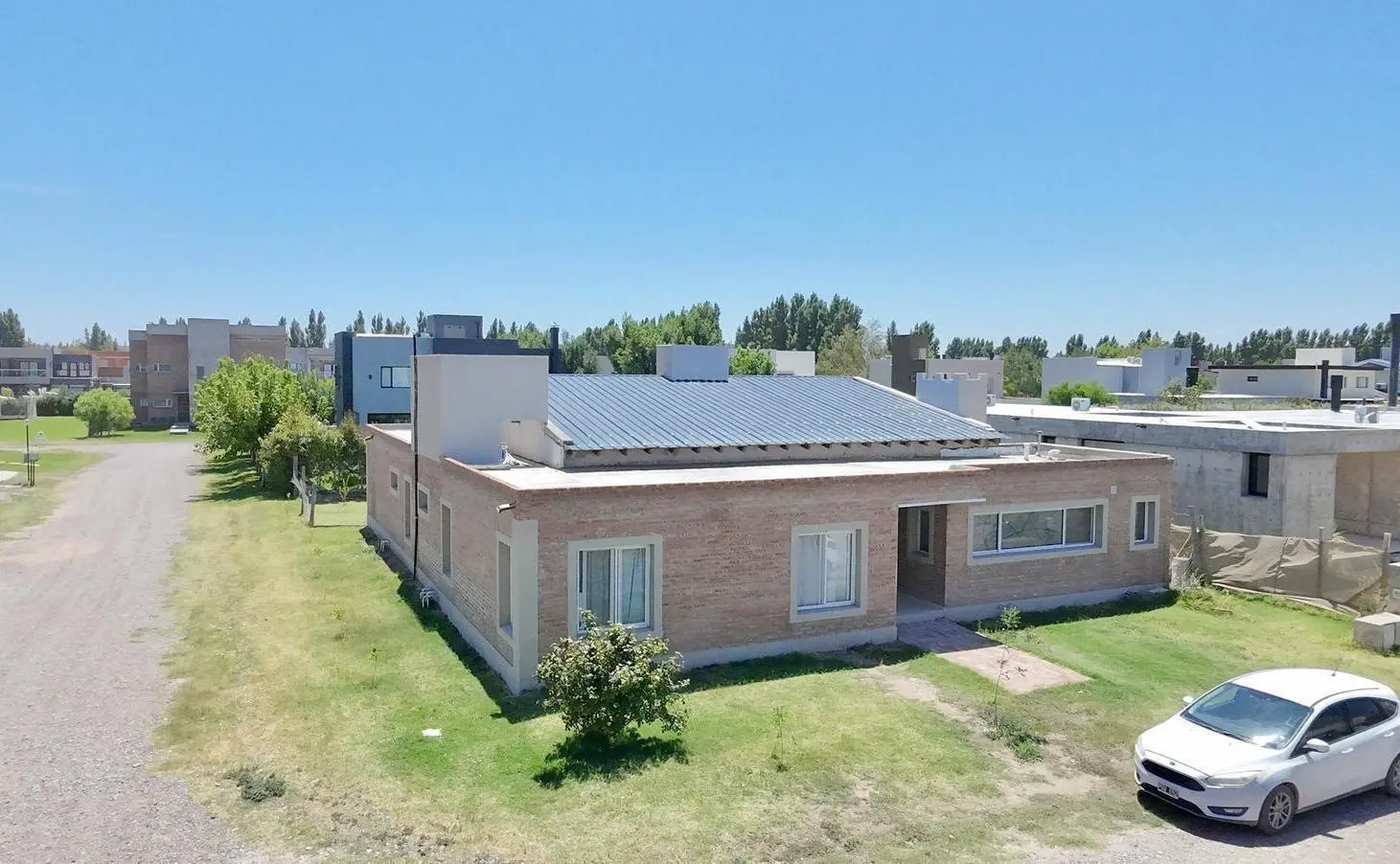 Casa en Venta 3 dormitorios, B° Cerrado La Peregrina, Neuquén Capital 3