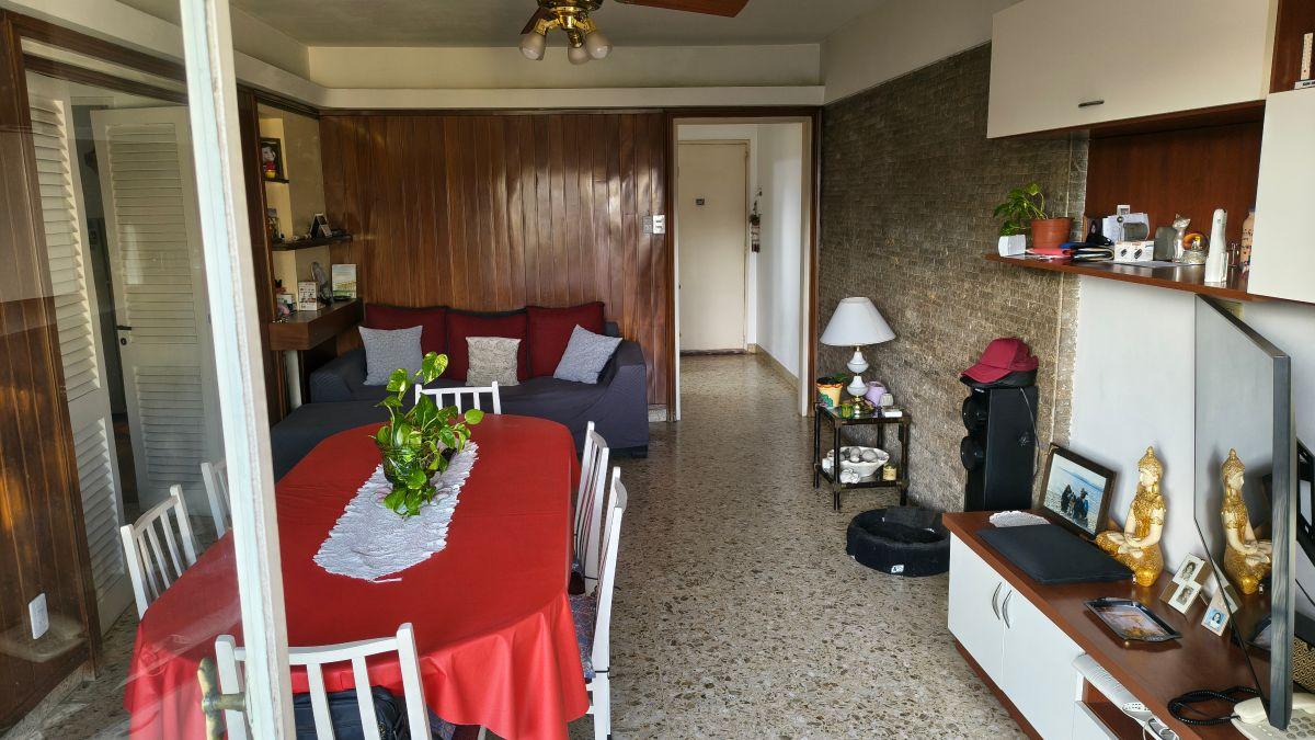 Foto de Departamento en venta 3 ambientes con Dependencia y Balcón en Floresta, imagen 3