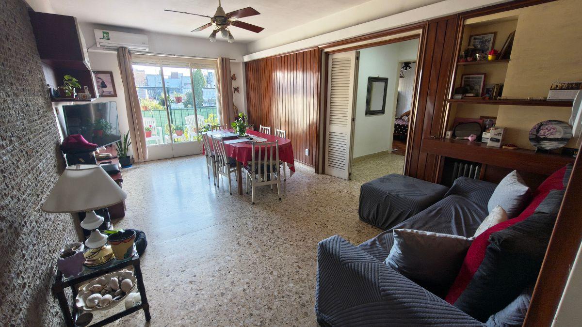 Foto de Departamento en venta 3 ambientes con Dependencia y Balcón en Floresta, imagen 1