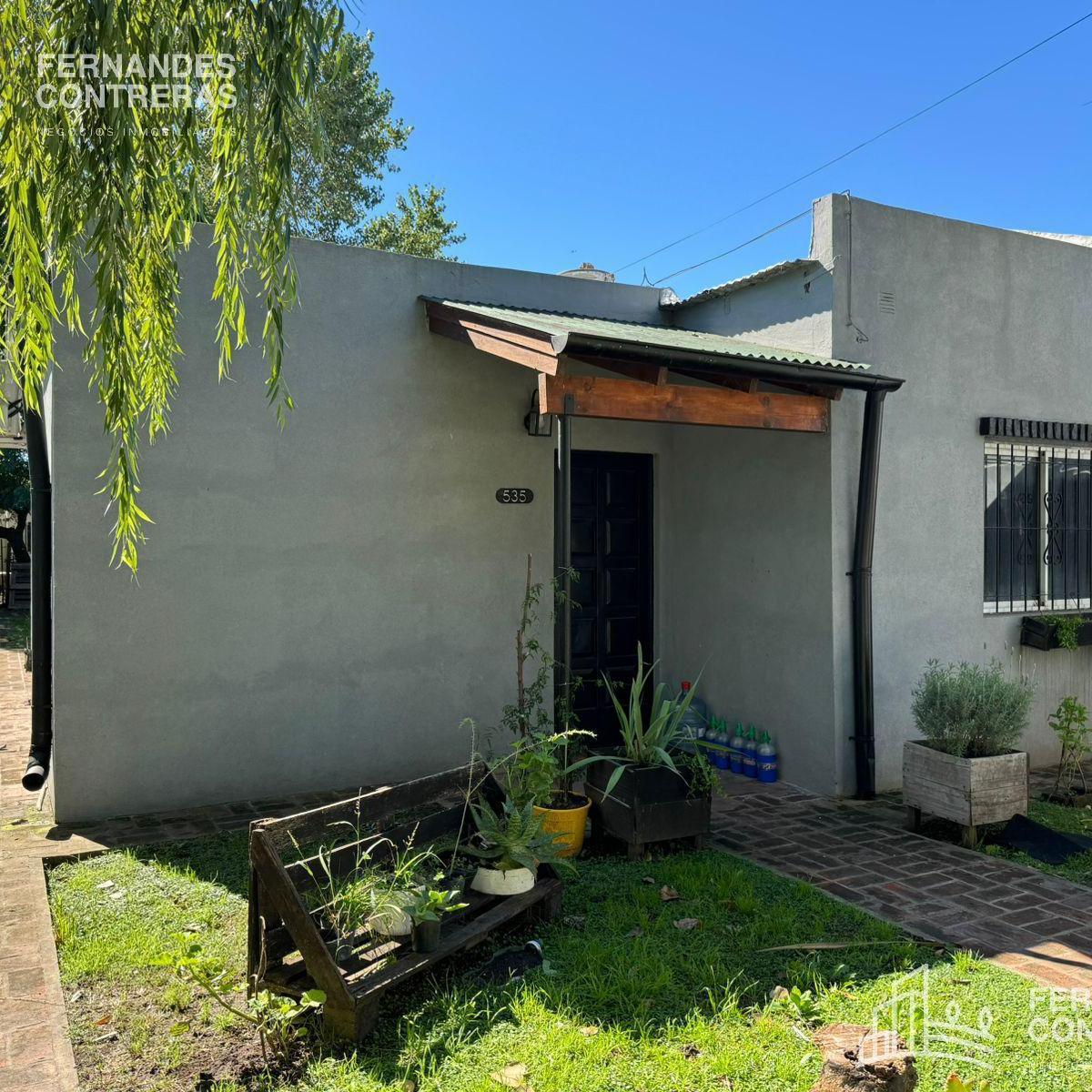 Casa en Venta con Departamento 2