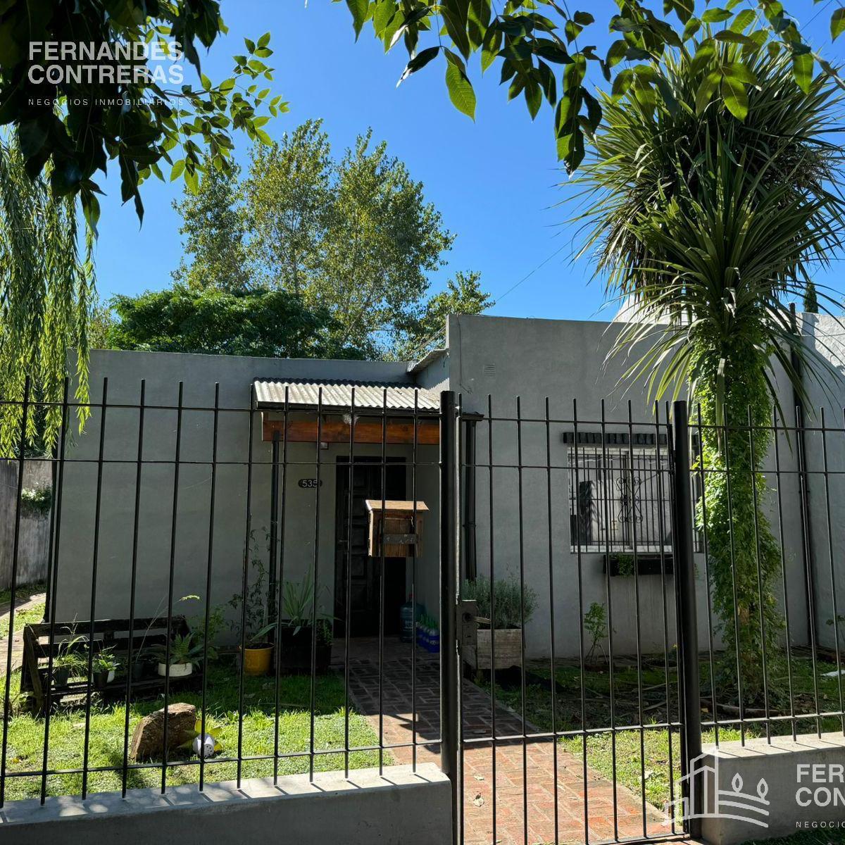 Casa en Venta con Departamento 1