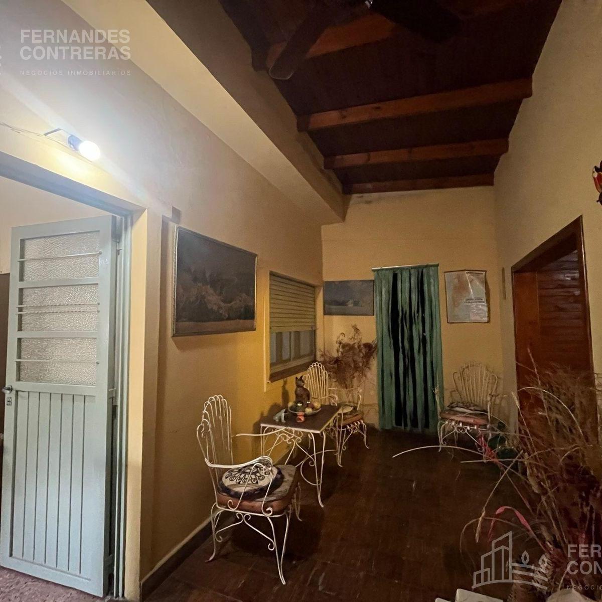 Casa y Locales en Venta 4