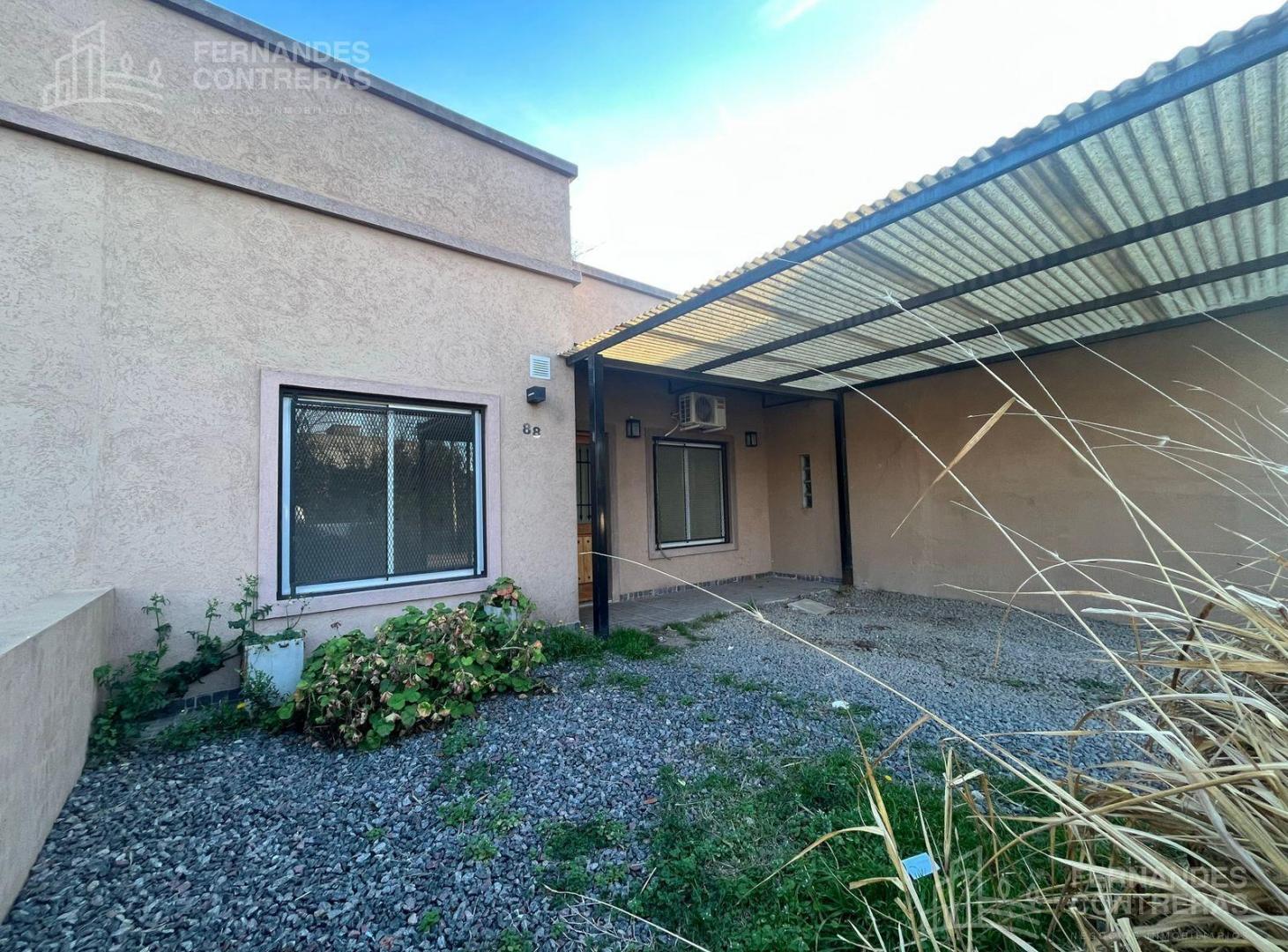 Casa en Alquiler con dos Dormitorios