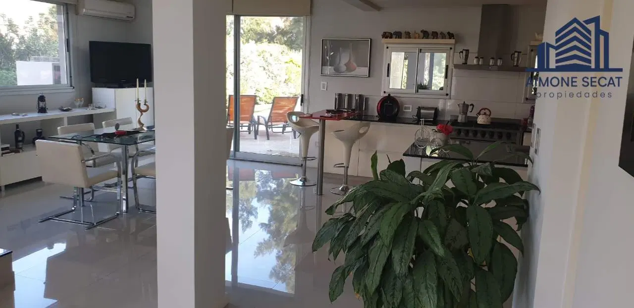 Casa 6 ambientes en venta - Los Jazmines, Pilar del Este 4