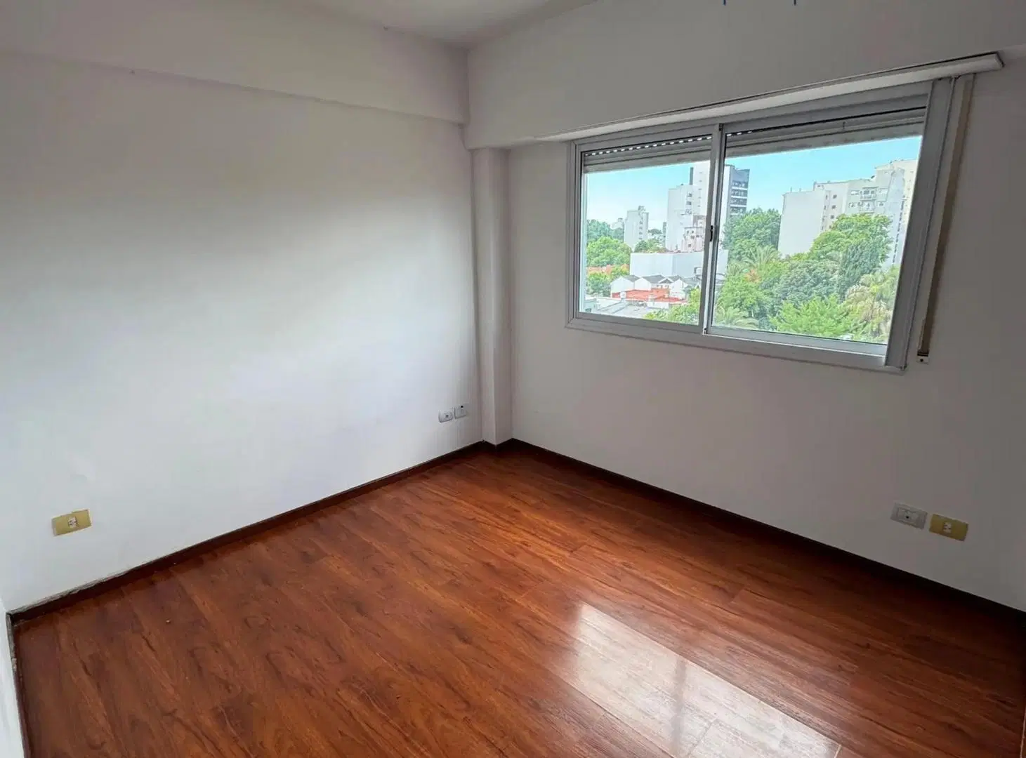 Departamento 2 ambientes con cochera en venta - Villa Ballester 3
