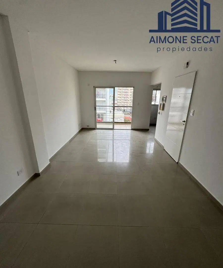 Departamento semipiso 3 ambientes en alquiler - San Martin 2