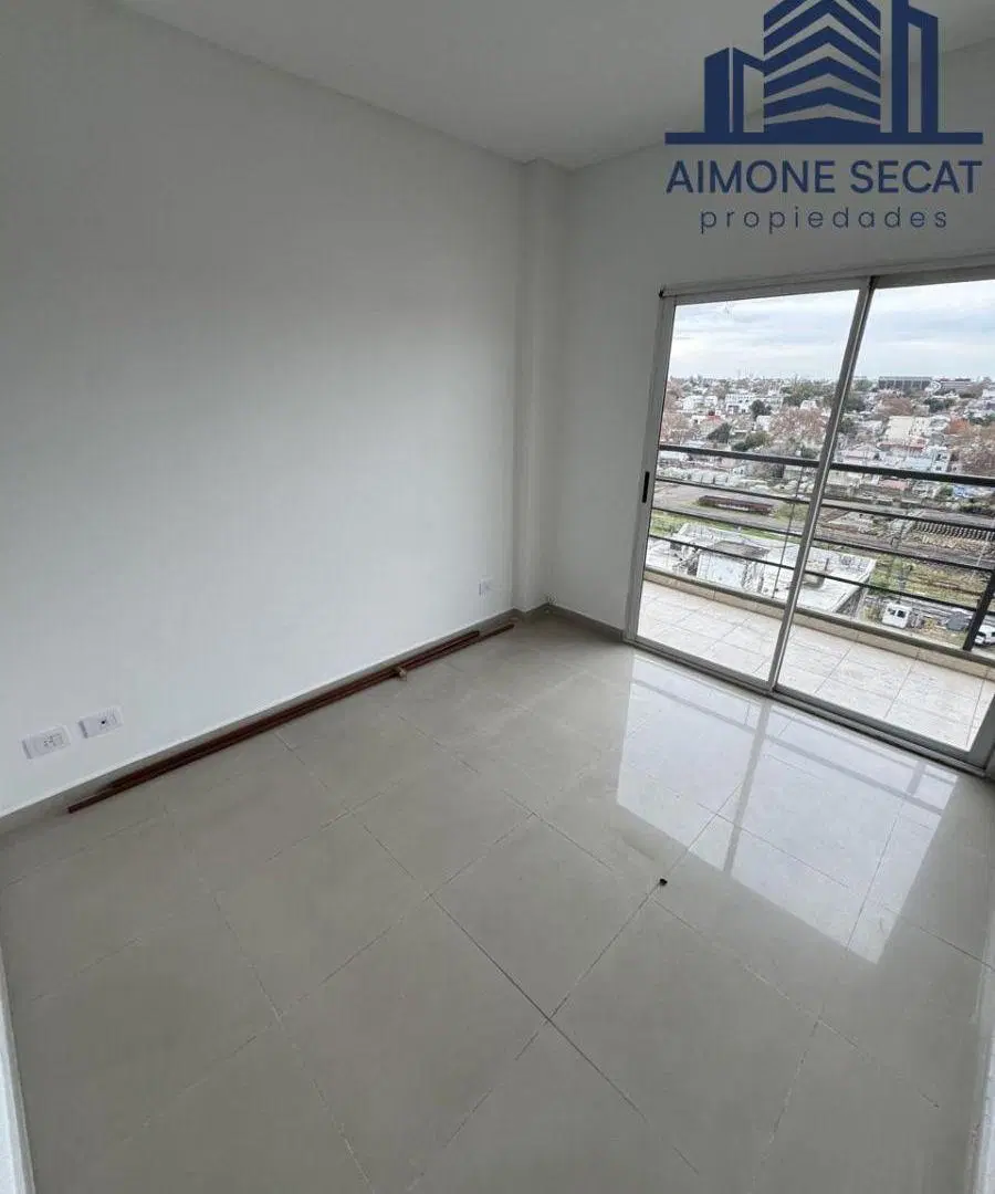 Departamento semipiso 3 ambientes en alquiler - San Martin 1