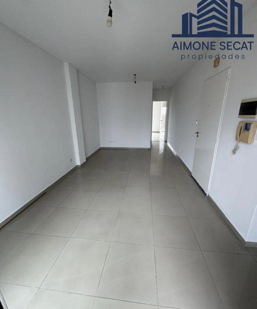 Departamento semipiso de 2 ambientes en alquiler - San Martin Centro 1