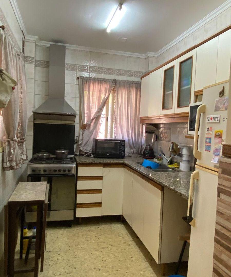 Foto de Ph 3 ambientes con cochera cubierta y entrada independiente a la venta, imagen 3