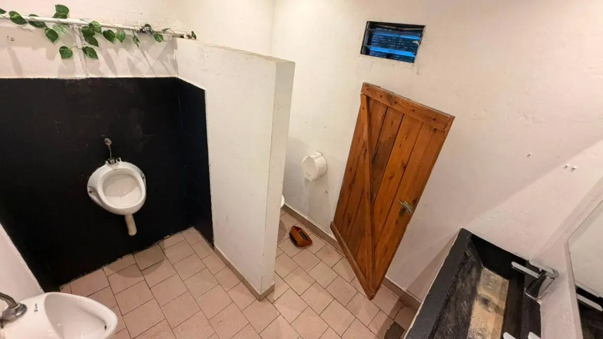 Local comercial en alquiler - Juan maría Gutierrez 4