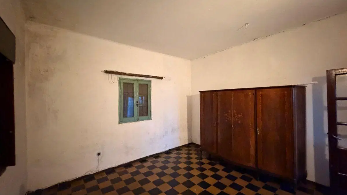 CASA EN VENTA - GUTIERREZ 4