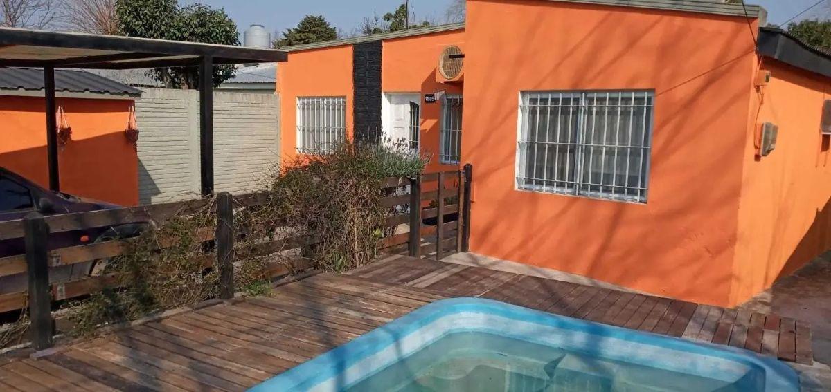 Foto de “Casa en Venta en Berazategui | 3 Dormitorios + Quincho + Pileta + Gran, imagen 1