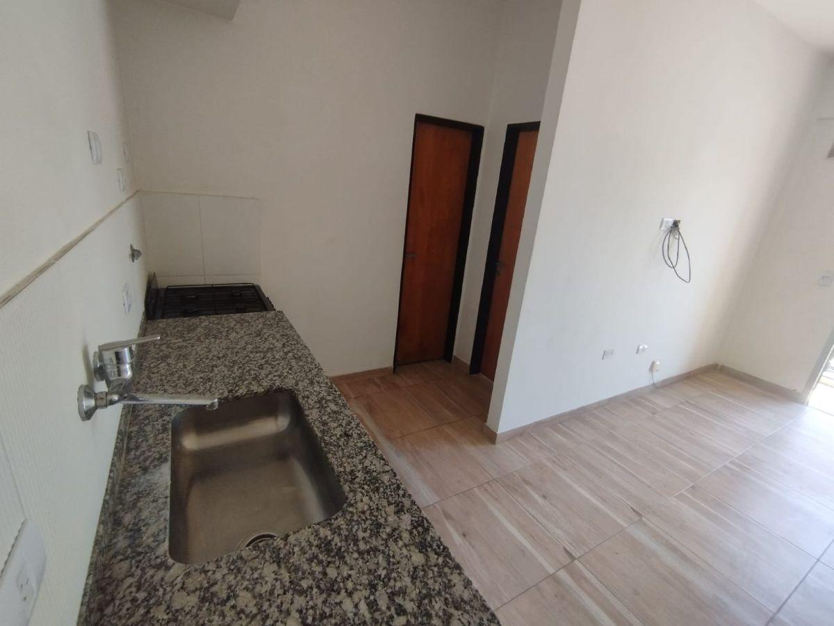 Foto de ¡OPORTUNIDAD DE ALQUILER! DEPARTAMENTO CON COCHERA EN PUEBLO NUEVO, imagen 3