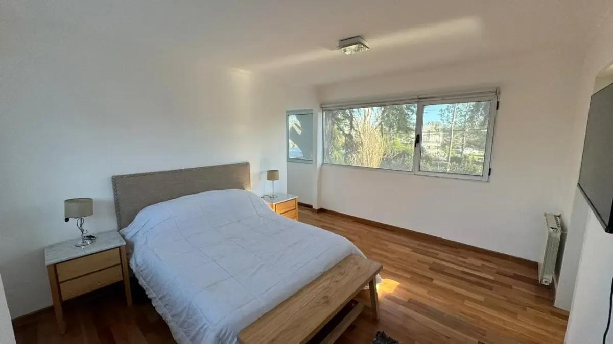 Foto de CASA EN VENTA EN EL CARMENCITO – AMPLIO TERRENO Y 5 DORMITORIOS, imagen 5