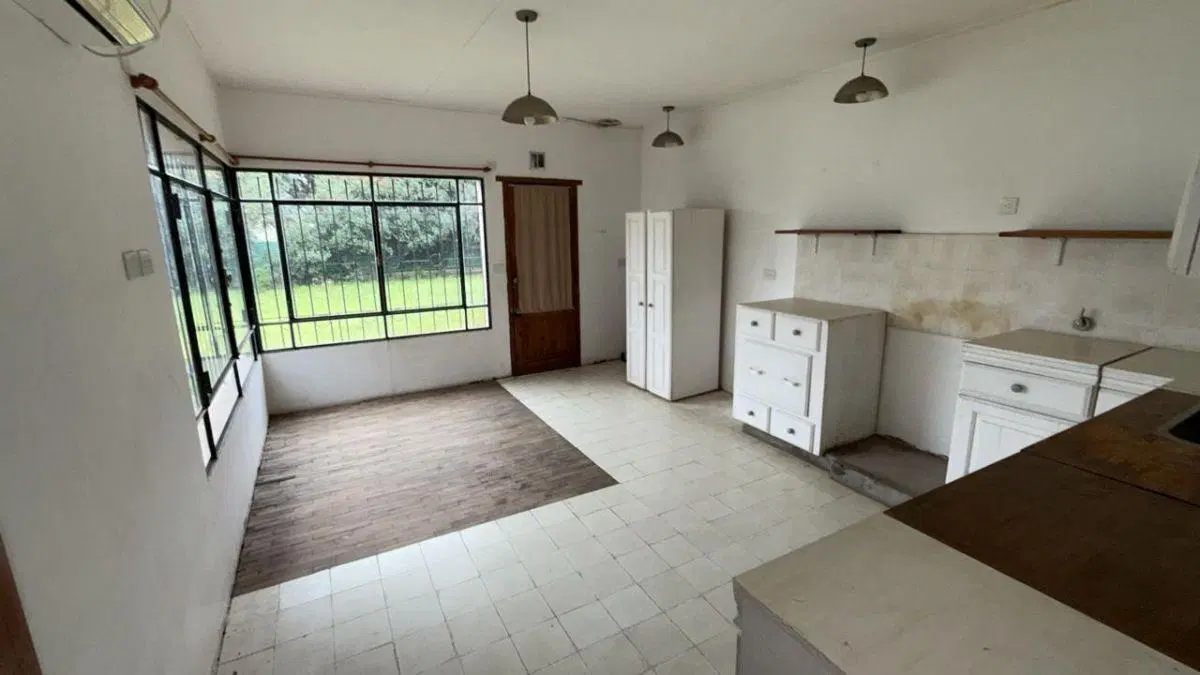 VENTA CASA EN PUEBLO NUEVO (JAUREGUI-LUJAN) 1