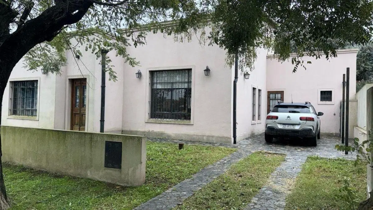 VENTA CASA EN PUEBLO NUEVO (JAUREGUI-LUJAN) 3