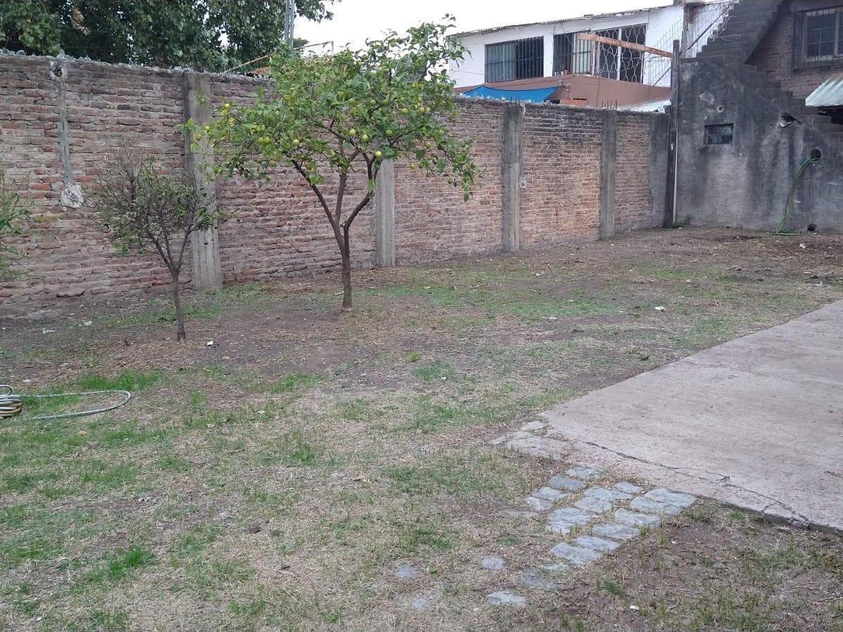 Terreno en  El Palomar con losa de 10 x 10