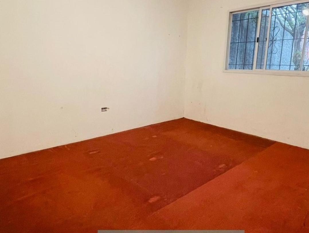 Casa en Parque Quirno de 3 Ambientes con Fondo 3