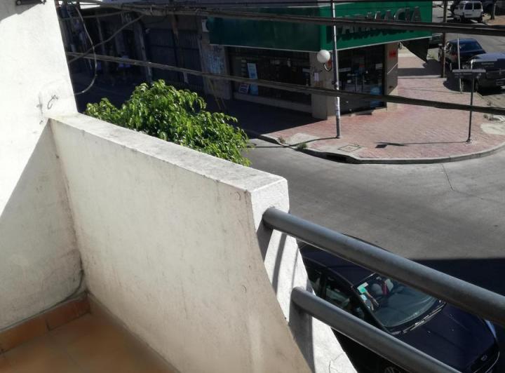 Departamento  monoambiente en  alquiler a 2 cuadras Estación El Palomar 1