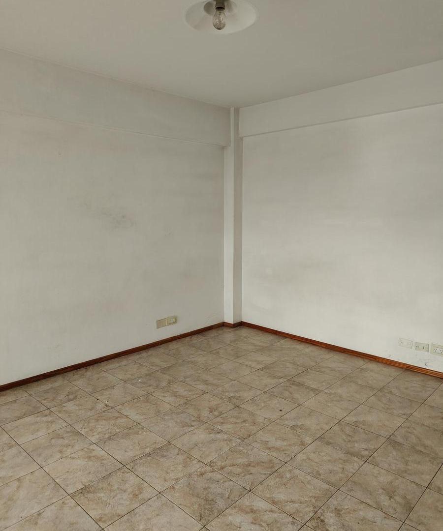 Foto de Departamento en Hurlingham, monoambiente para una sola persona, imagen 3