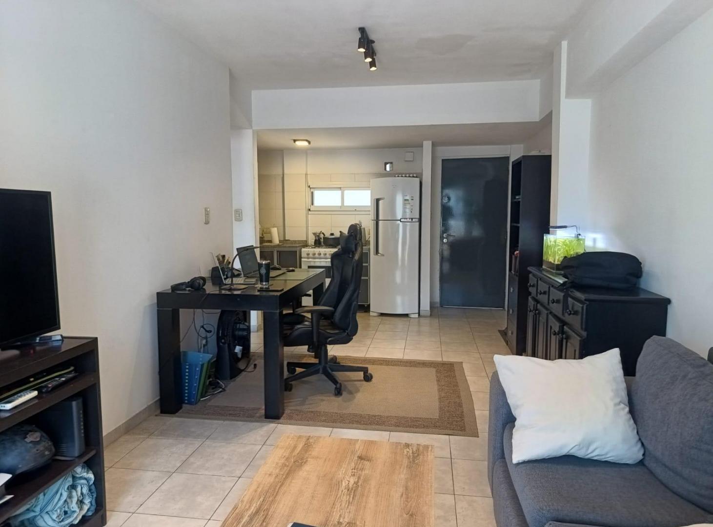 Foto de Departamento 2 ambientes con terraza y cochera, imagen 1