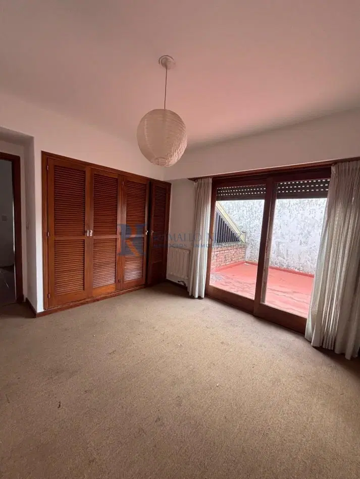 Chalet 4 Ambientes - Lavalle y Azcuenaga, Barrio San Carlos. 3