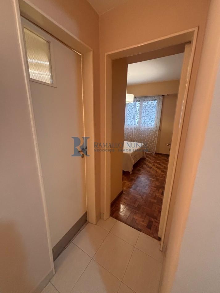 Foto de VENTA 2 Amb. Reciclado - Av. Colon 2300 6to piso, imagen 2