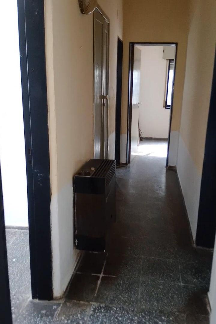 Foto de CASA EN VENTA ROSEDAL 2 DORMITORIOS AMPLIO PATIO. COCHERA., imagen 4