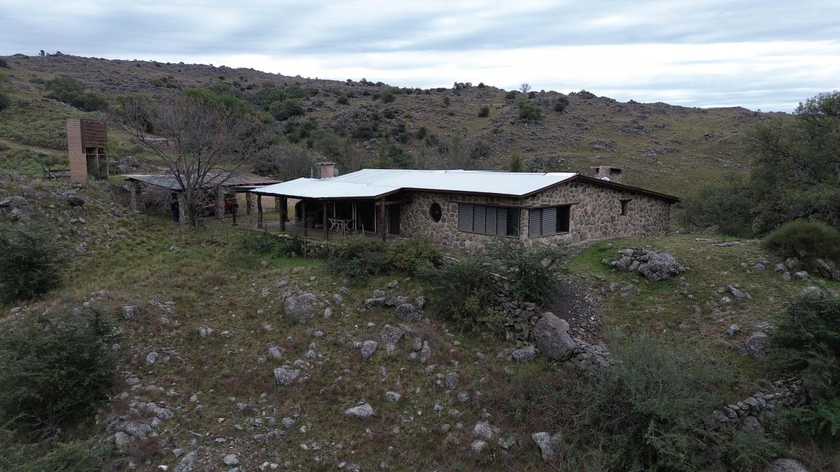 Casa de Campo con Bajada Privada Al Rio del Medio, Paraje Loma Alta 5