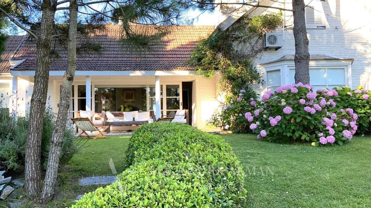 Foto de Casa en Alq. Temporario en Playa Mansa, Punta del Este, Punta del Este, imagen 2