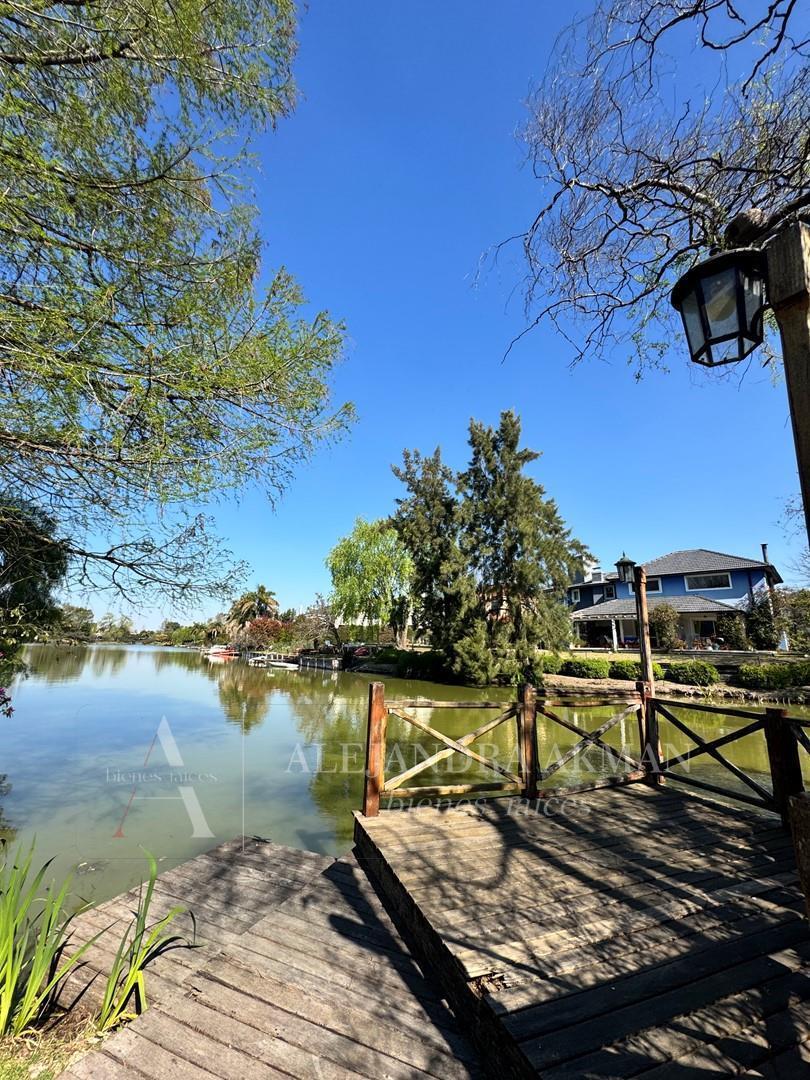 Foto de Casa Chalet en Venta en Las Glorietas, Nordelta, Tigre, imagen 2
