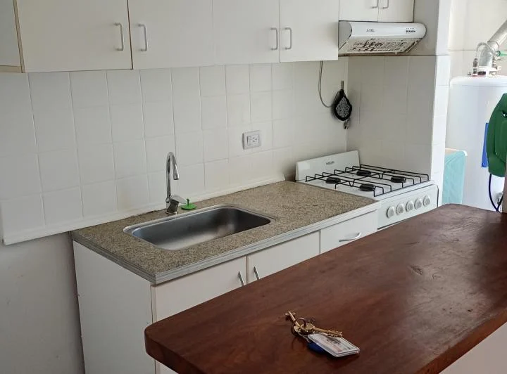 DEPARTAMENTO DE 2 AMBIENTES -QUILMES CTRO 2
