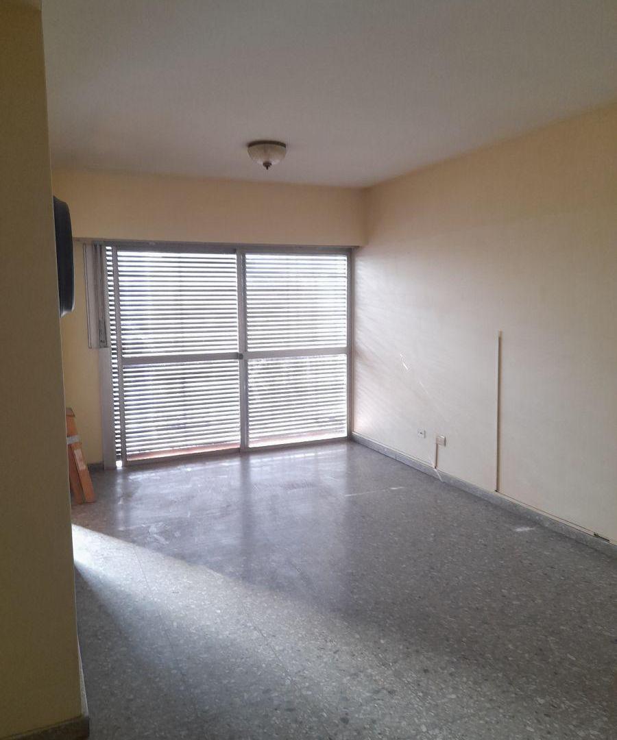 Foto de DEPARTAMENTO DE CUATRO AMBIENTES -QUILMES CTRO-, imagen 3