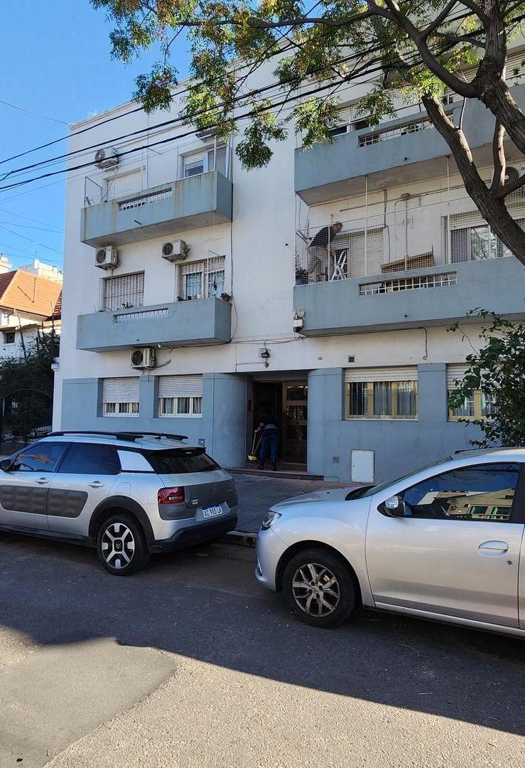 Departamento 3 ambientes en venta en Coghlan - Amplio, luminoso, oportunidad