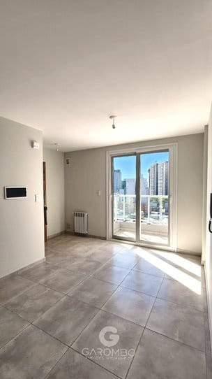 En Venta Dpto. 2 Dorm. Bucare Center. 3