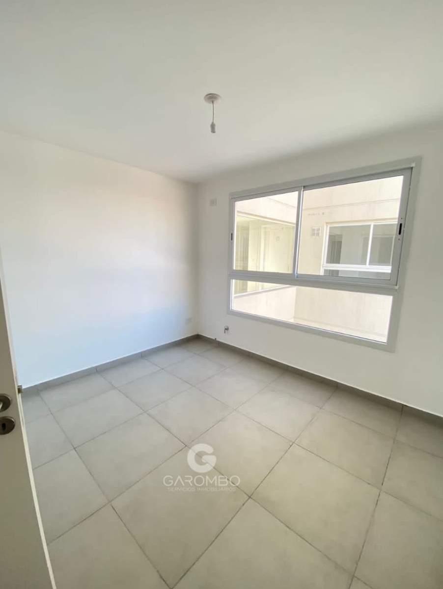En Venta Departamento en Edificio Mafalda V 2