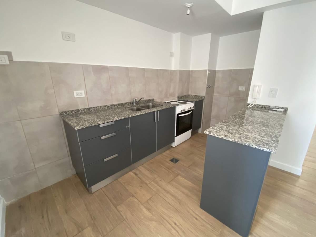 En Venta Departamento 1 Dormitorio Edificio Mares IV 2