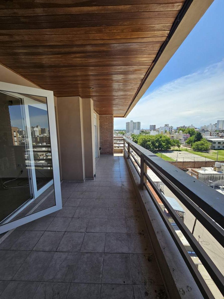 Departamento de 3 Dorm. en Venta - Macrocentro 4