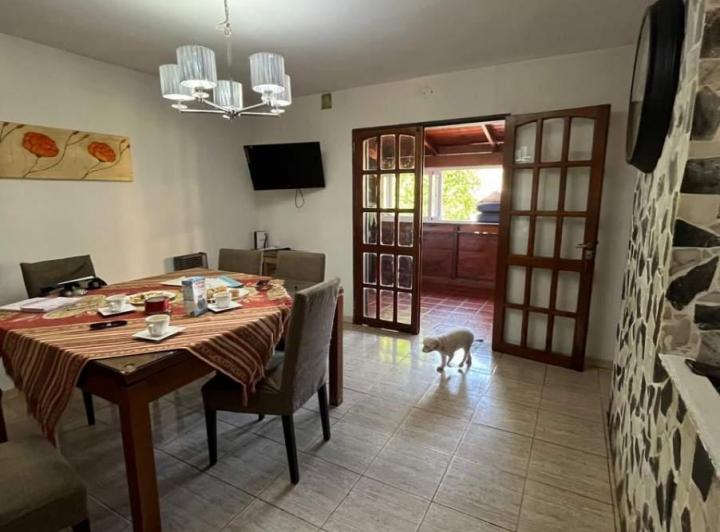 Hermosa casa de 3 dormitorios en Villa Allende Parque 3