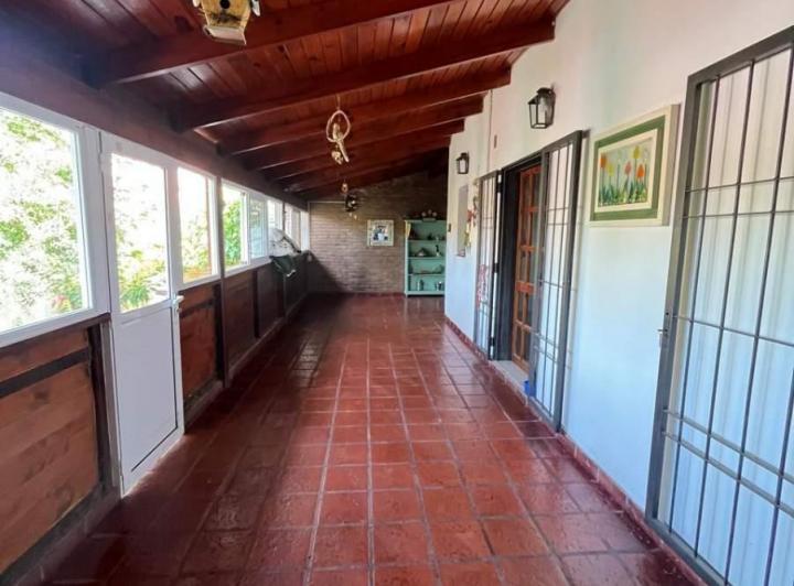 Hermosa casa de 3 dormitorios en Villa Allende Parque 5