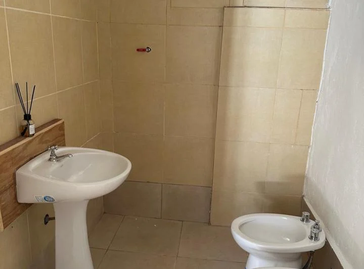 ALQUILER  LOCAL COMERCIAL ALTA GRACIA 5
