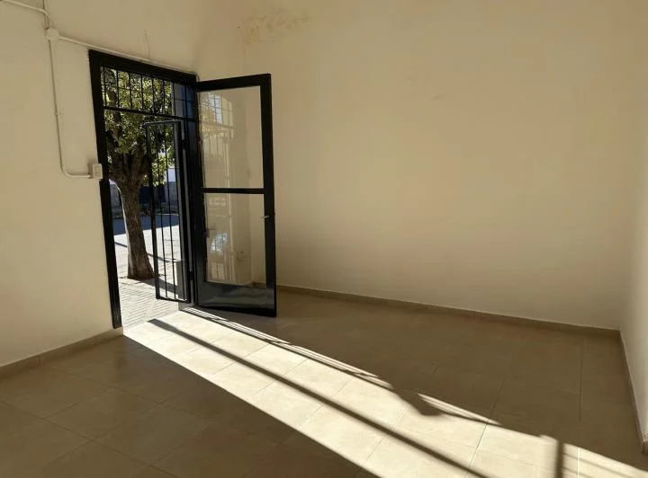 ALQUILER  LOCAL COMERCIAL ALTA GRACIA 4