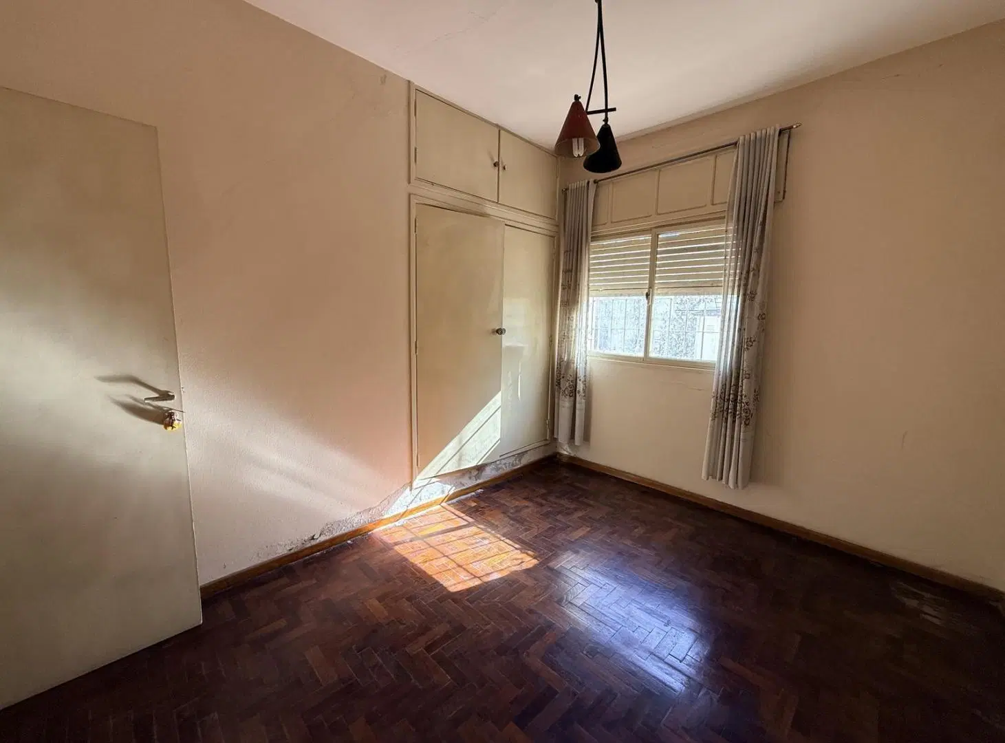 Casa 4 dormitorios Barrio Crisol Sur 4