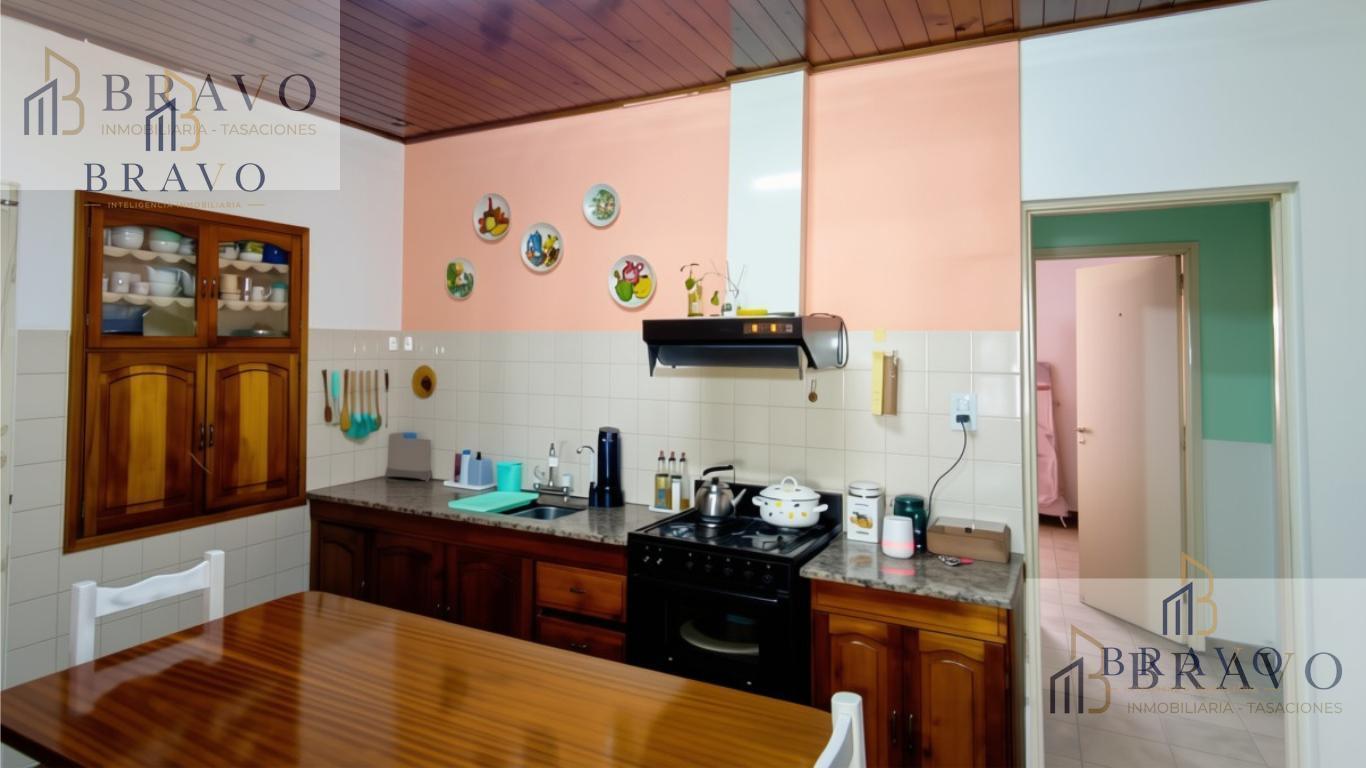 Foto de VENTA CASA 3 DORMITORIOS, AREA CENTRO SUR, NEUQUEN. TERRENO APTO, imagen 4
