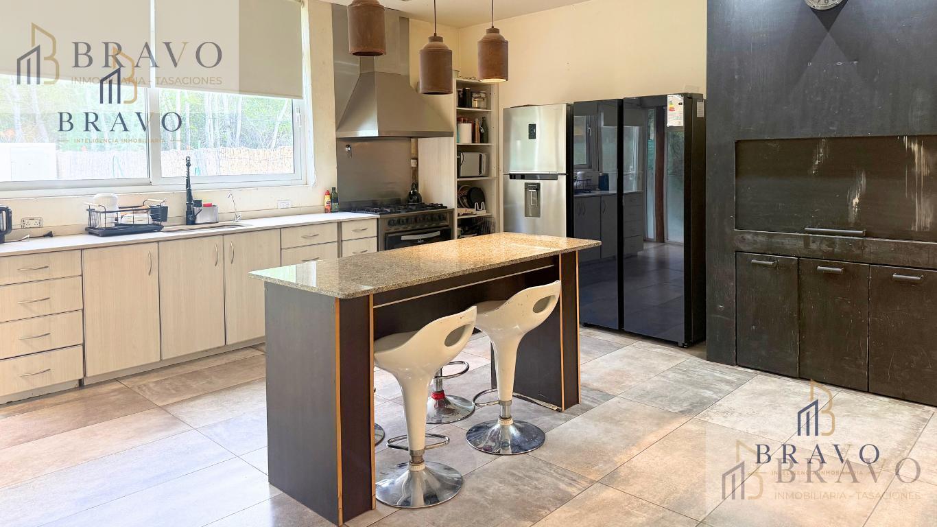 Foto de Venta casa 3 dormitorios Barrio Elementos, Plottier., imagen 5