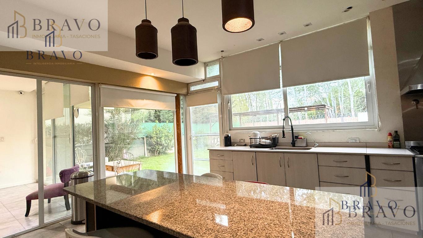 Foto de Venta casa 3 dormitorios Barrio Elementos, Plottier., imagen 1